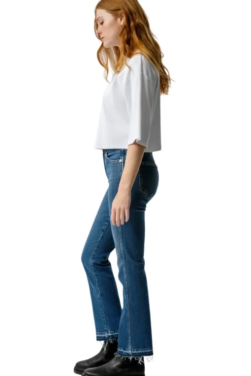 AMO Denim Bella Crop Jeans in Crush
