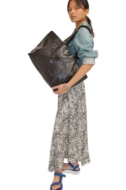 Clare V. Grande Bateau Tote in Black New Look