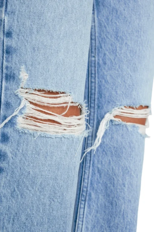 Frame Denim Le High 'N' Tight Crop Mini Boot in Rossum 2 Year Rips