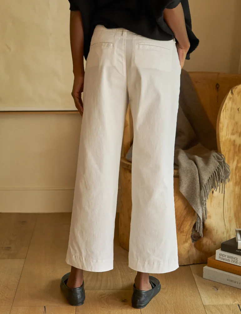 Frank & Eileen Westport Italian Chino in Chalk