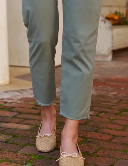 Frank & Eileen Wicklow Pant in Rosemary