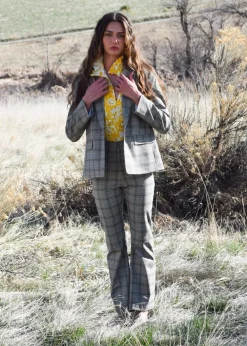 Never A Wallflower Pull On Pants in Stretch Plaid