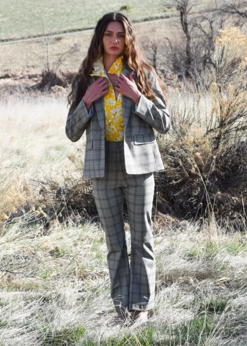 Never A Wallflower Pull On Pants in Stretch Plaid