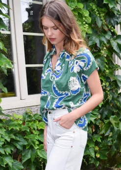 Never A Wallflower Vicki Short Sleeve Top in Crewel Work