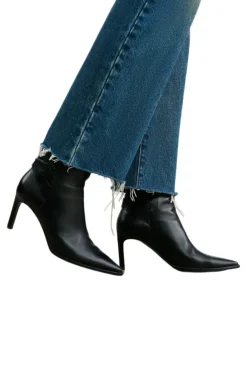 Nili Lotan Calla Jeans in Simon Wash