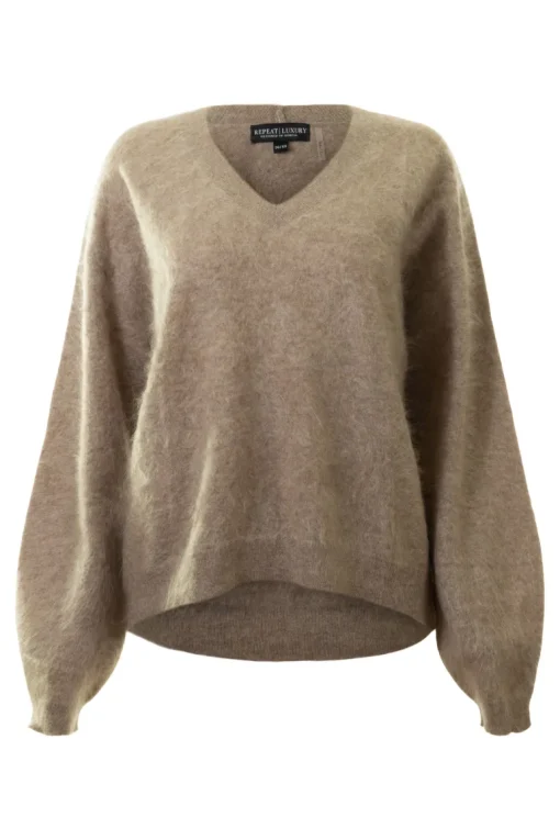 Repeat Cashmere Brushed Cashmere Pullover in Desert