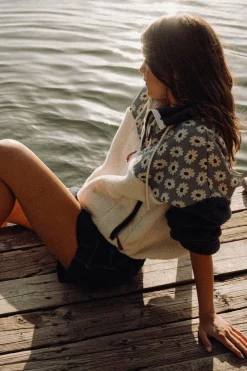 The Great Plush Terrain Half Zip in Falling Daisy Colorblock