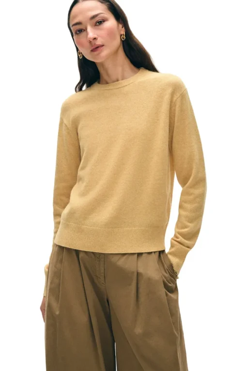 White & Warren Cashmere Crewneck Sweater