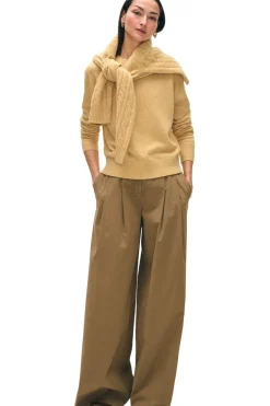 White & Warren Cashmere Crewneck Sweater