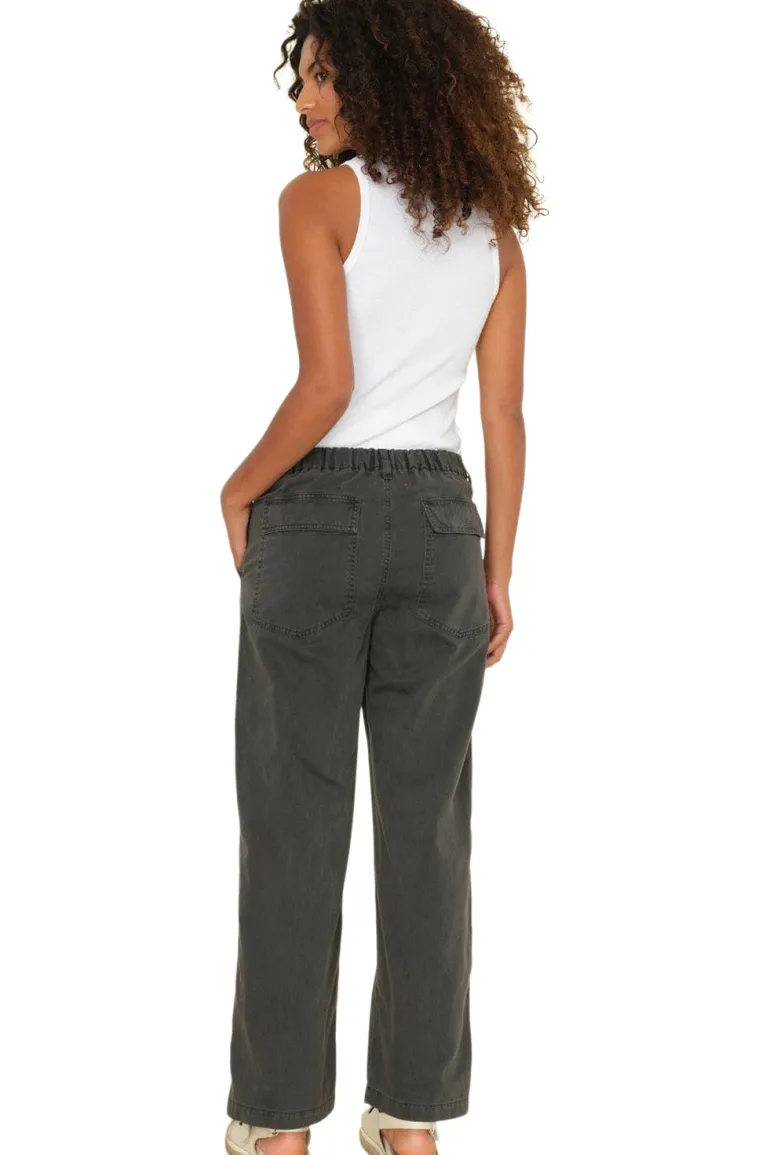 Xirena Morleigh Twill Pant in Carbon