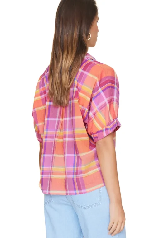 Xirena Teddy Shirt in Coral Blaze