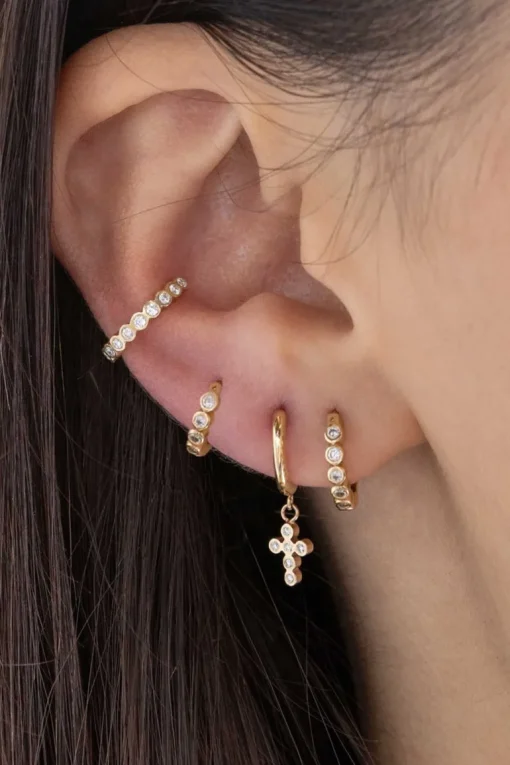 Zoe Chicco Small Hinged Huggie Earrings in Yellow Gold